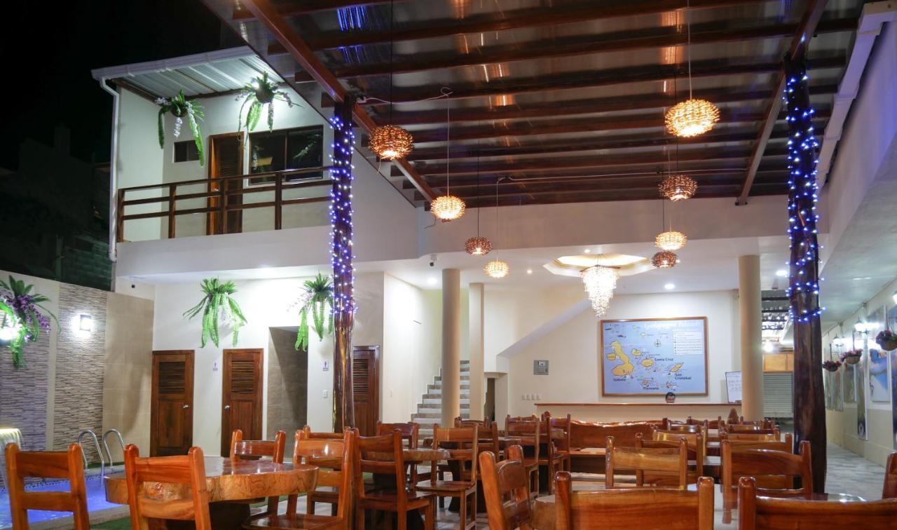 Hostal Espana ปูแอร์โตอาโยรา ภายนอก รูปภาพ